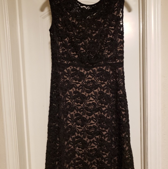 Lace INC dress - Picture 1 of 4